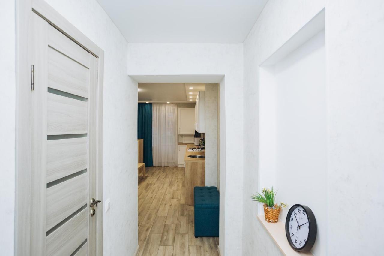 סומי Luxe Apart-Hotel Near Lavina New Building 1 Floor מראה חיצוני תמונה